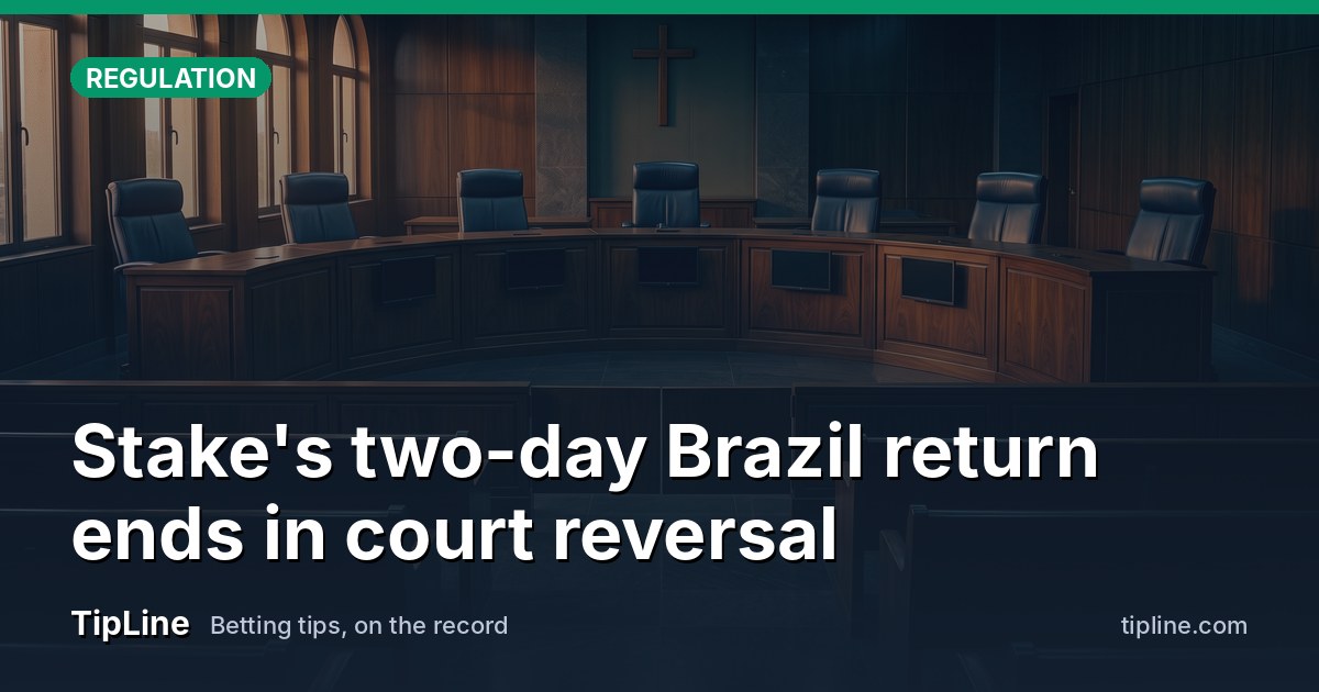 An empty courtroom bench in a federal Brazilian courthouse, lit by late afternoon light.